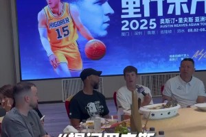 贴脸开大送命题！被问雷迪克和哈姆谁更强？里夫斯递麦逃避了
